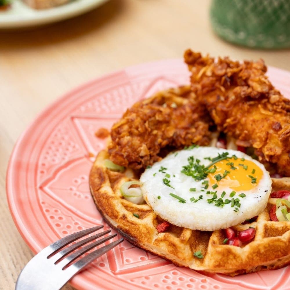 Crispy chicken waffle
